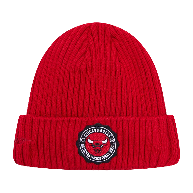 NBA CHICAGO BULLS CREST EMBLEM UNISEX KNIT BEANIE (RED)